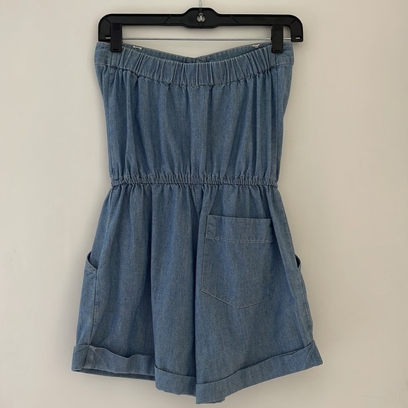 ♻️DONATED DEC. 2023♻️ 
Twelfth Street by Cynthia Vincent soft Denim Romper - Picture 4 of 7